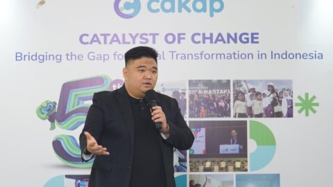 Breaking barriers: Cakap’s latest report highlights educational impact in Indonesia