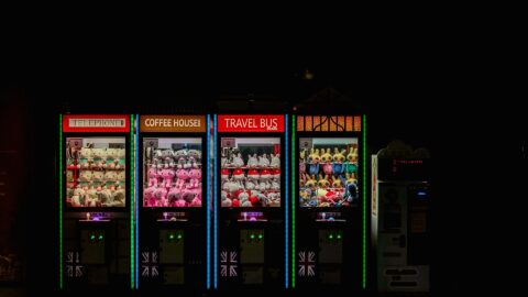 Hong Kong’s rise of the claw machines reflects property fall