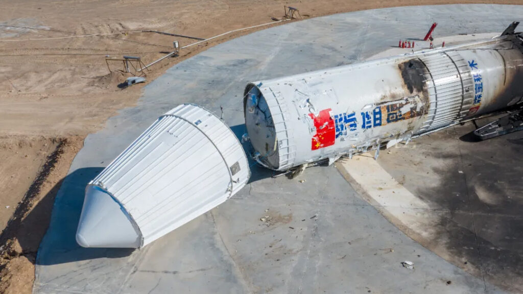 Photo of the Nebula-1 rocket used in Deep Blue Aerospace’s test.