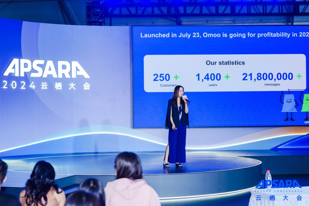 Photo of Kasama Jatejarungwong, founder and CEO of Omoo, presenting at the Alibaba Cloud Startup Demo Day during Apsara Conference 2024 on September 21.