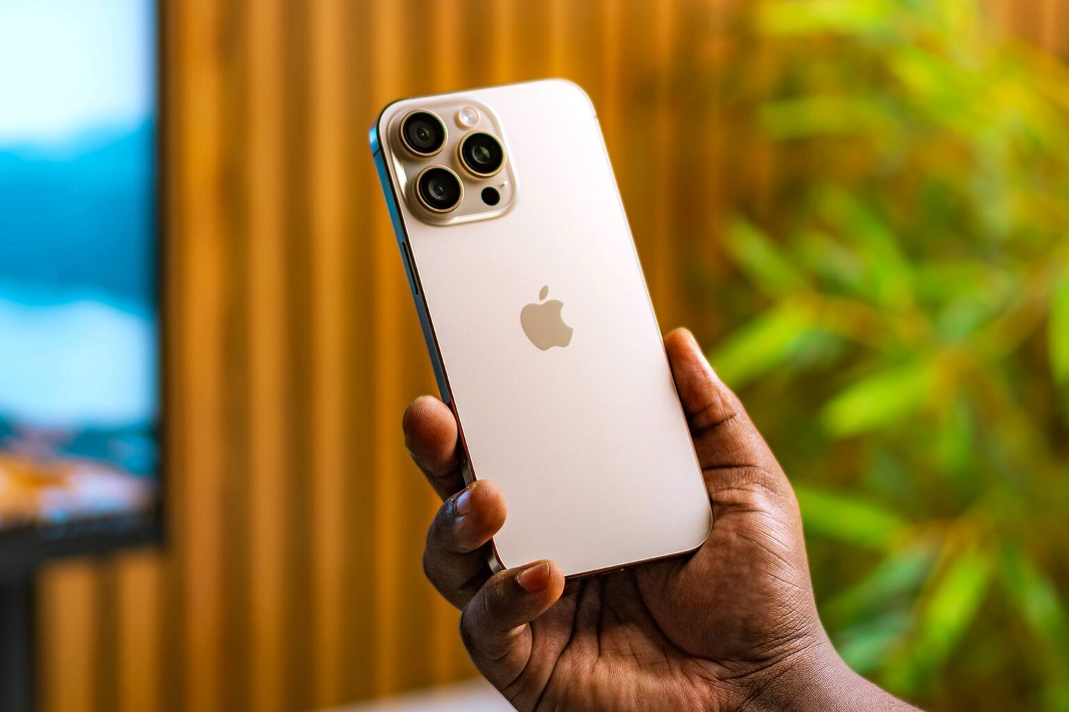 Chinese smartphone giants unite to challenge Apple’s grip on the high-end market