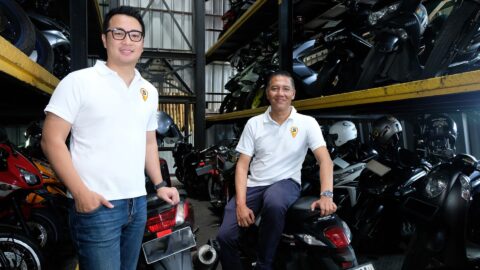 Photo of Kenneth Darmansjah (left) and Unggul Depirianto, CEO and CTO of Soul Parking, respectively. Photo courtesy of Soul Parking.