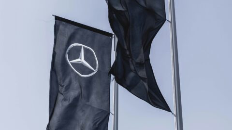 Mercedes-Benz tightens its belt as China sales slump