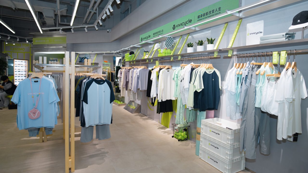 Interior view of Vivicycle’s first store in Hangzhou.