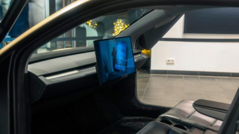 Taking the wheel: US and China jockey for robotaxi leadership