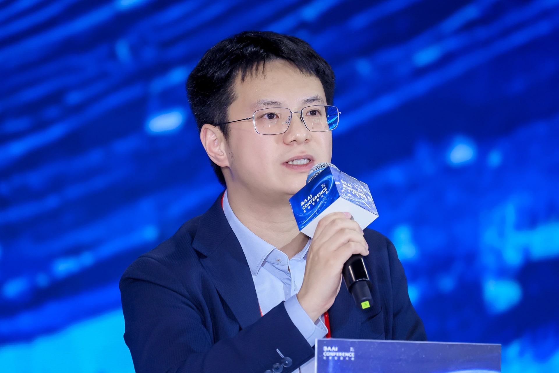 Photo of Wang He, founder and CTO of Galbot.
