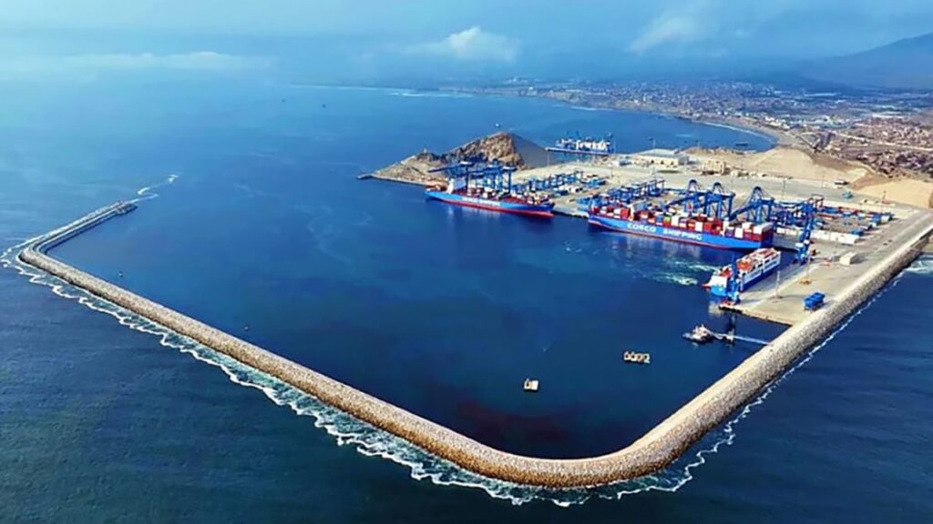 Shippers flock to China-backed high-tech port in Peru