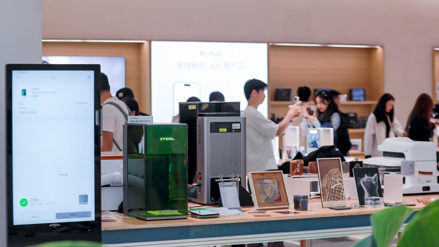 Inno100’s flagship store in Shenzhen, opened in partnership with Kickstarter. Photo source: Inno100.