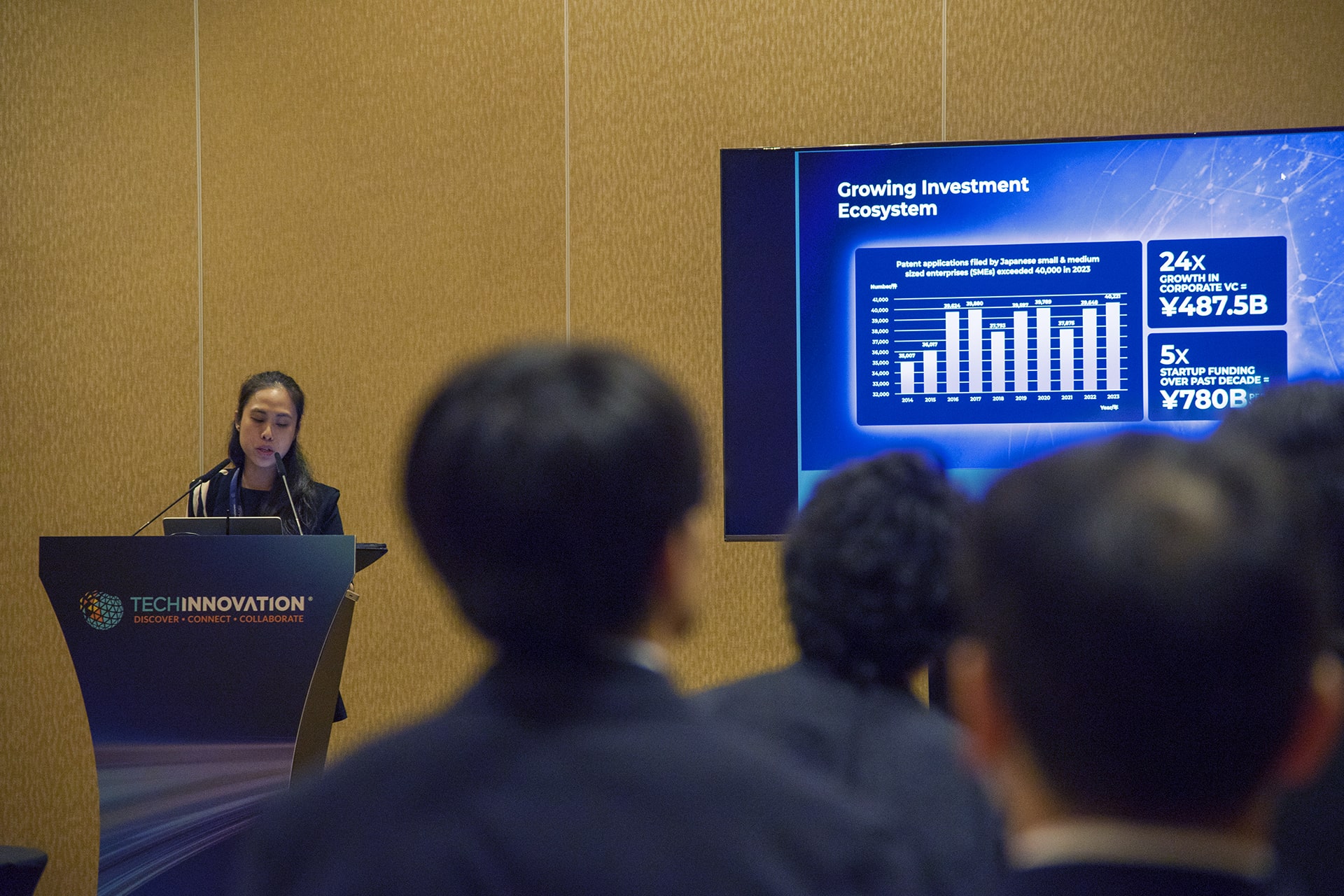 Photo of Gwendolin Mah, head of international programs at MedTech Actuator, delivering the opening keynote on October 29.