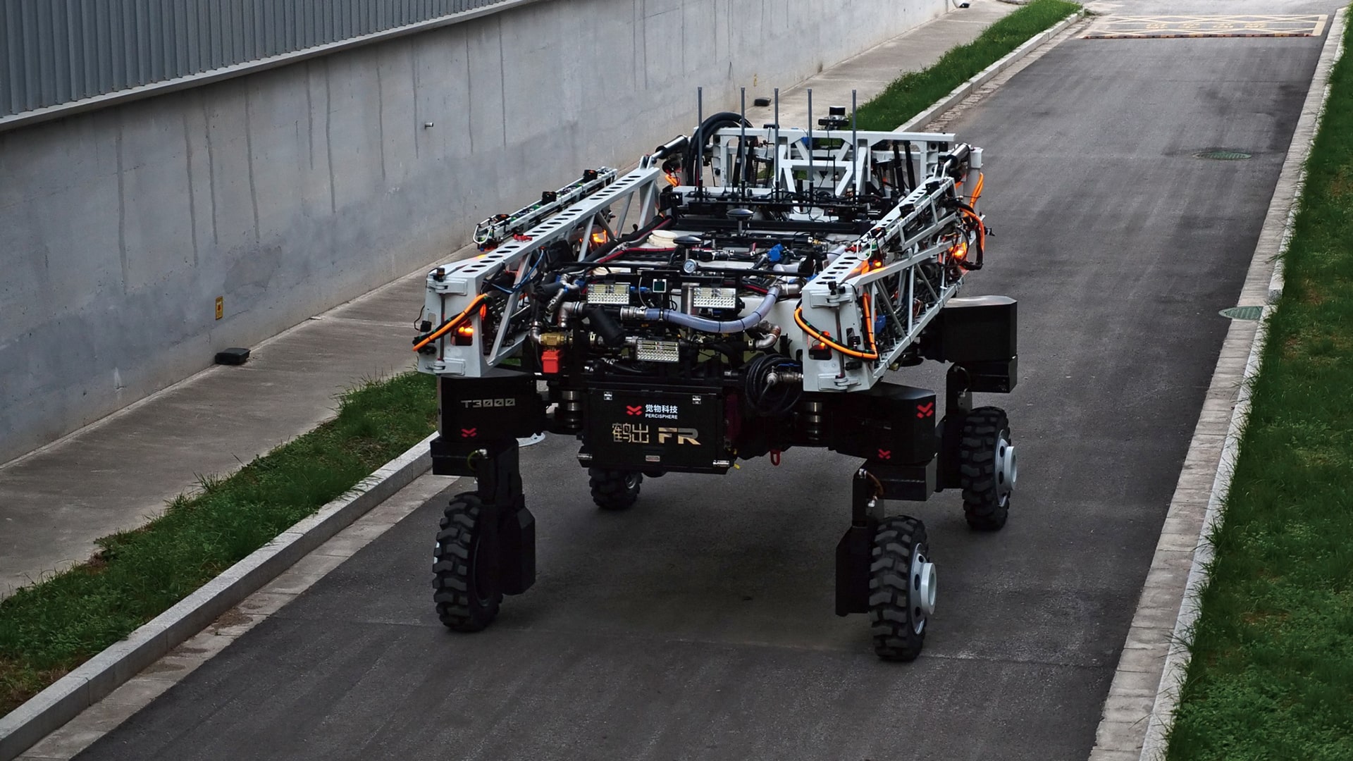 Photo of Percisphere’s “Function Robot” which features a modular design and can be configured in multiple forms, including the T3000 format when mounted on the startup's all-terrain platform.