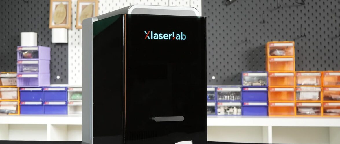 XLaserLab’s E3 laser engraving machine. Photo source: XLaserLab.