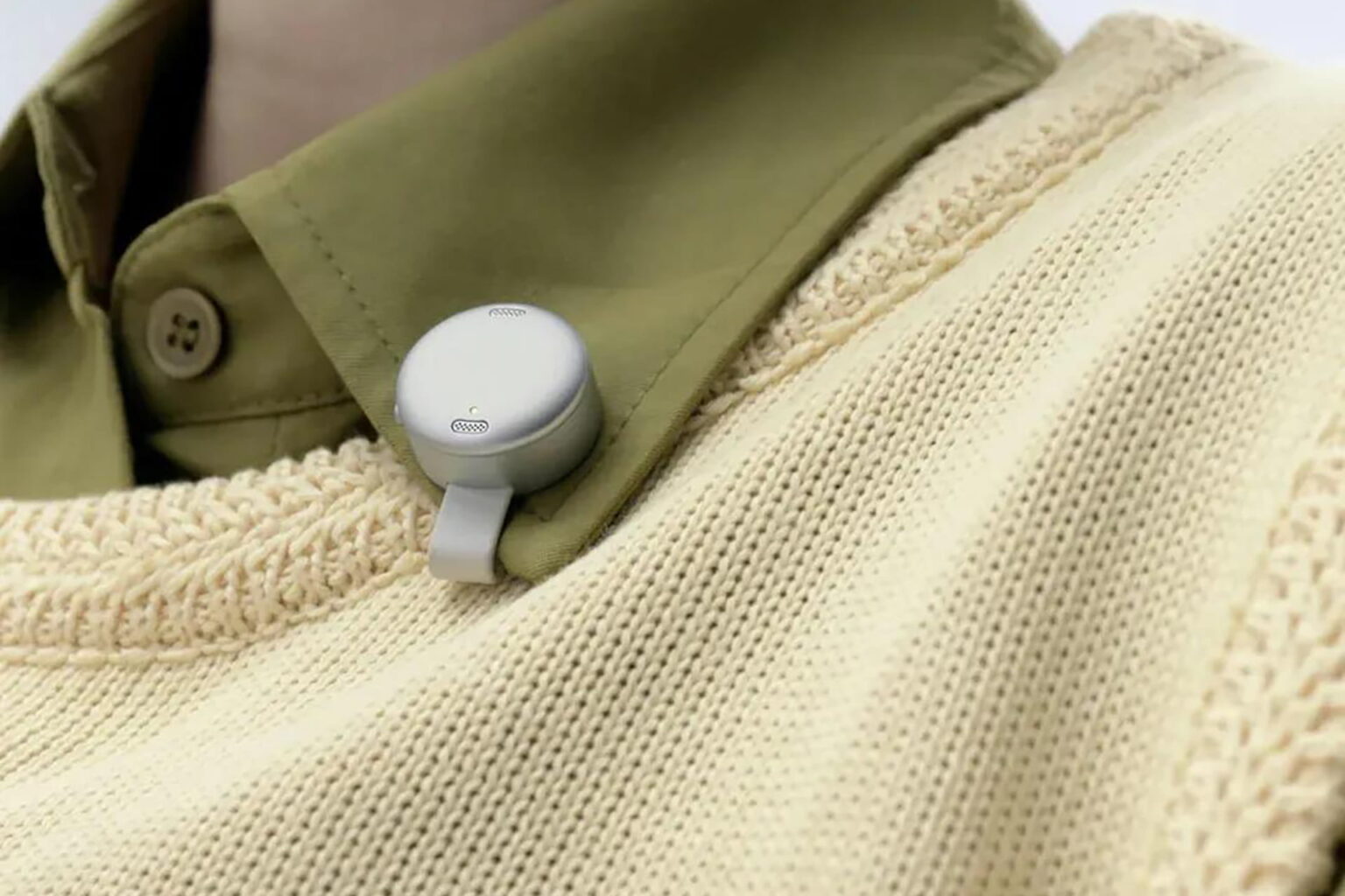 The upcoming recording device developed by Lark in partnership with Anker Innovations. Photo source: 36Kr.