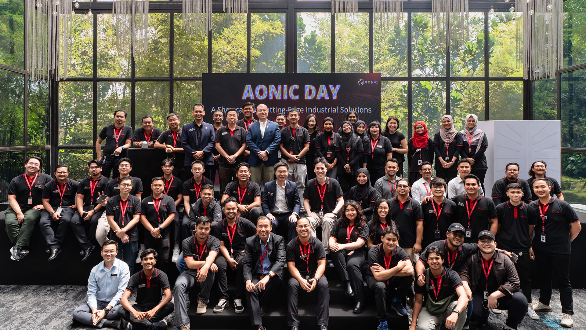 Photo shows Aonic’s team.