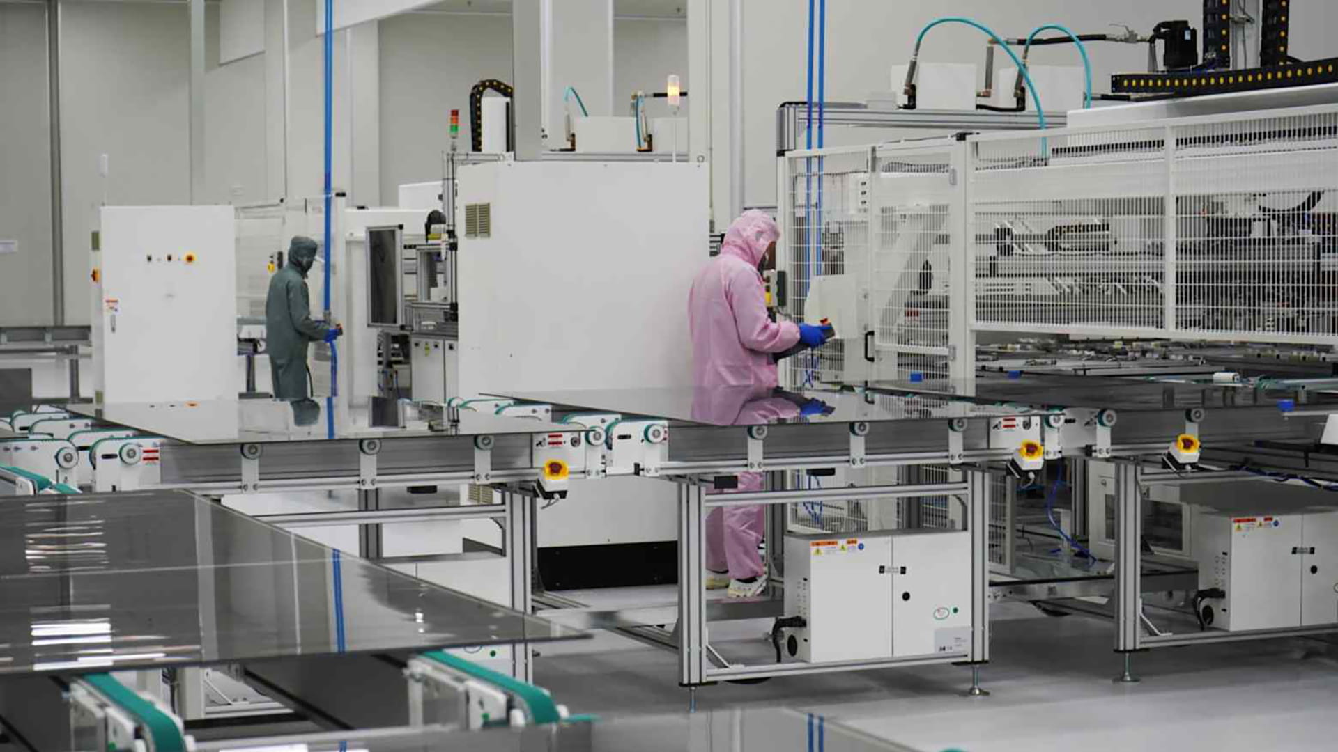 CATL, BYD join over 100 China firms in perovskite solar cell race