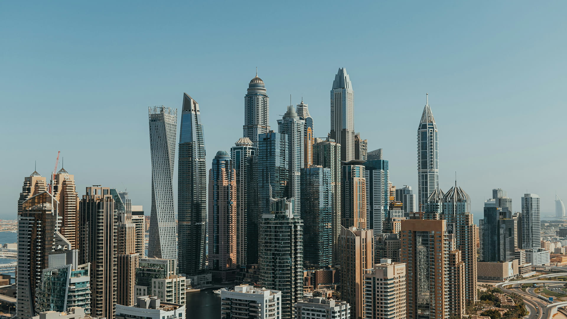 Dubai open for business, as economic head cites Oman “green corridor”