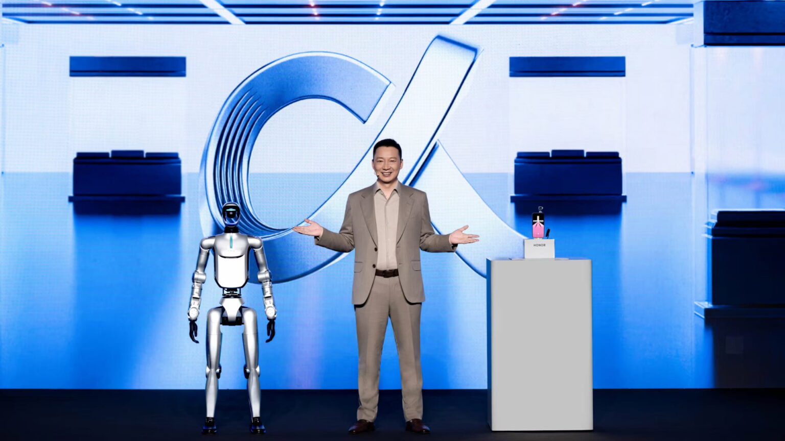 James Li, CEO of Honor, on stage at Mobile World Congress 2026. Photo source: Honor.