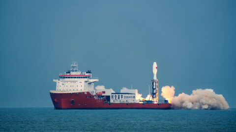 The September 2025 launch of a Jielong-3 rocket carrying Geespace’s 64-satellite constellation into low Earth orbit. Photo source: Xinhua.