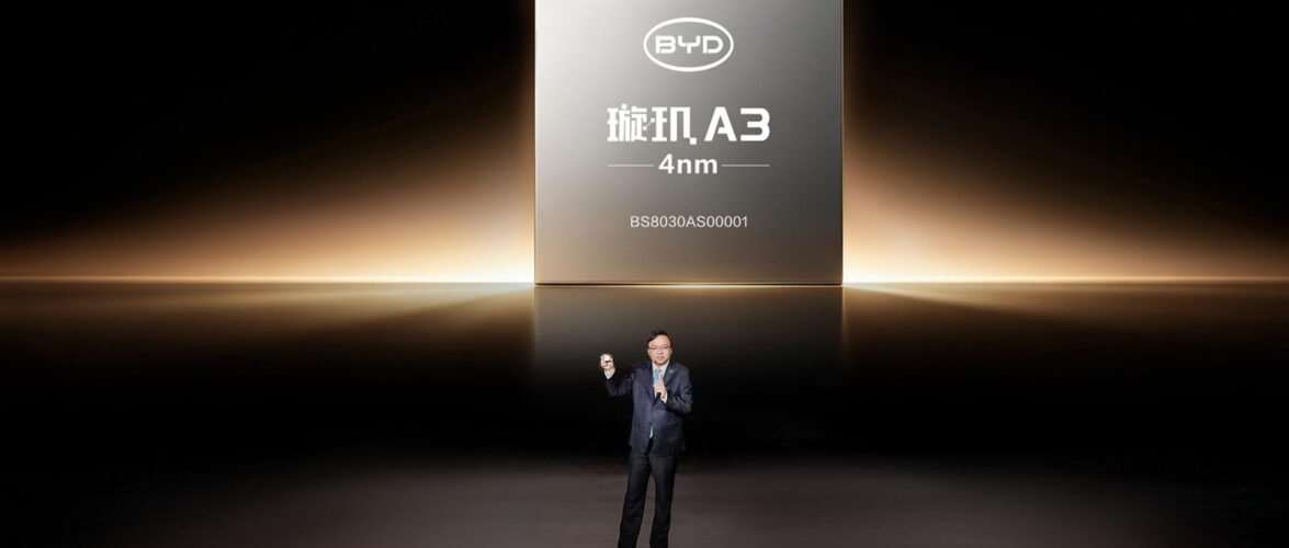 BYD chairman and CEO Wang Chuanfu, announcing the launch of the automaker's Xuanji A3 self-driving chip. Photo source: BYD.