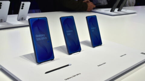 Samsung’s Galaxy S26 smartphones on display. Photo source: Unsplash.