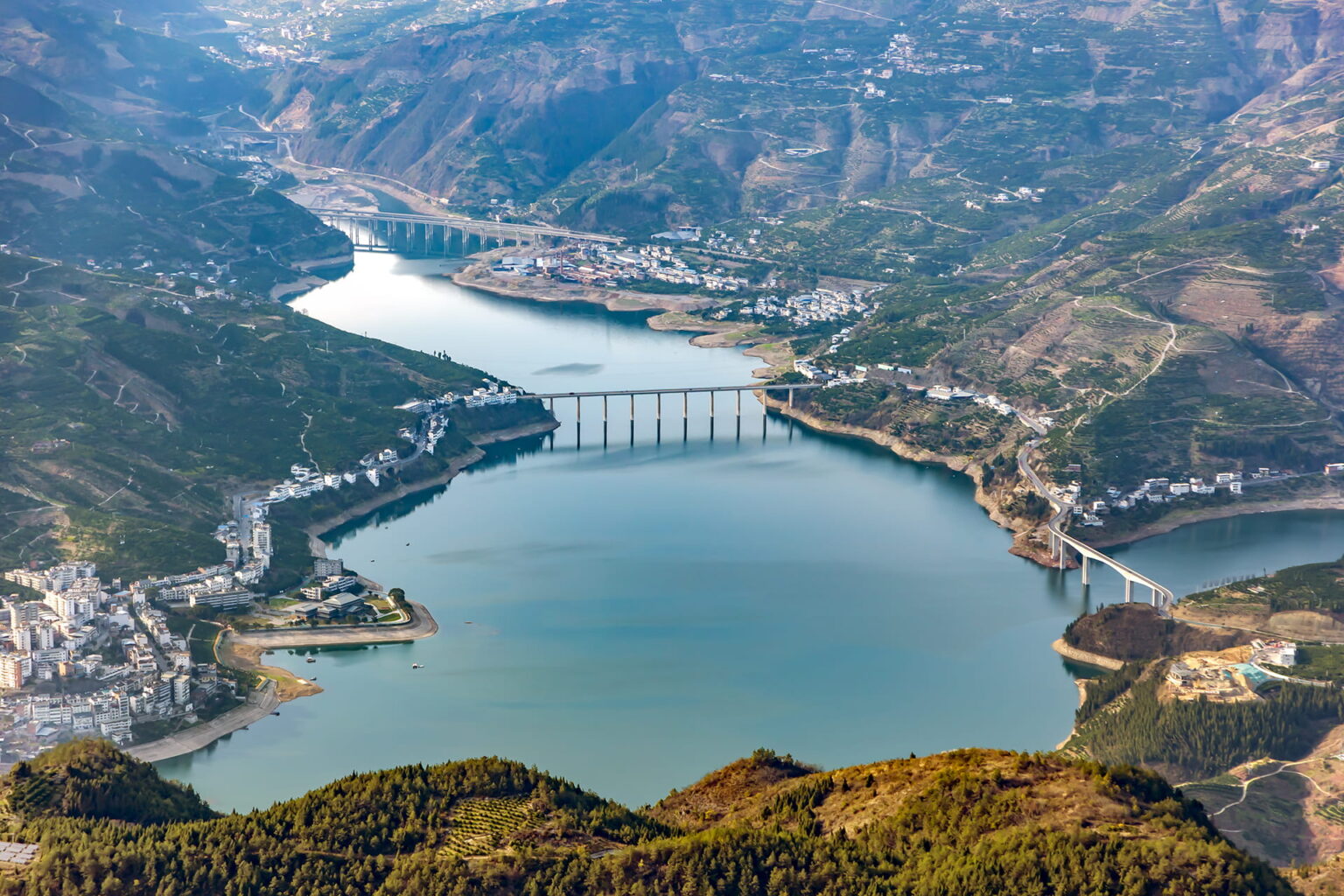 The Pinglu Canal in China links the Xi River to Beibu Gulf, giving ships from inland areas direct access to the sea. Photo source: Dreamstime (<a href="https://www.dreamstime.com/ursula1964_info" style="border-bottom: 1px solid #1266f1; text-decoration: none;" onmouseover="this.style.color='#1266f1'" onmouseout="this.style.color=''">Tanya Keisha</a>, ID: 452813125).
