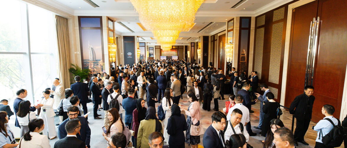 The October 14 edition of the Dubai Business Forum in Shenzhen, China, attracted 854 Chinese investors and business leaders, alongside a 112-member Dubai delegation. Photo source: Dubai Media Office.