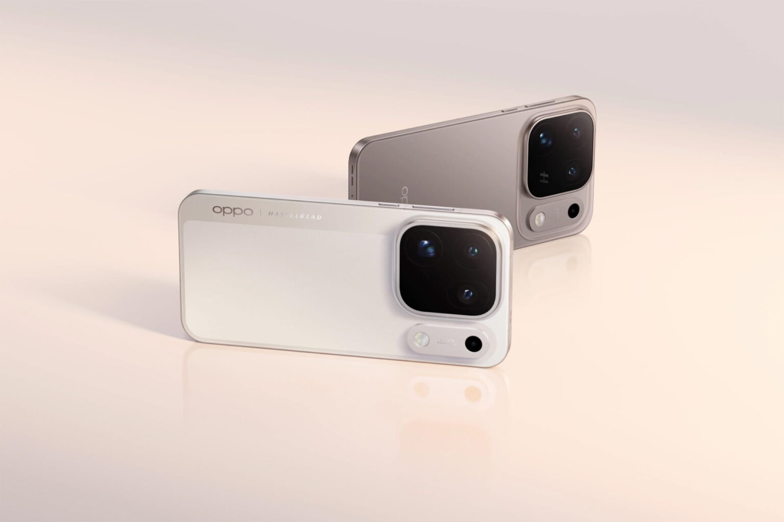 Smartphones in the new Find X10 series, launched at an Oppo event in Mallorca, Spain on October 21, feature Hasselblad lenses. Image source: Oppo.